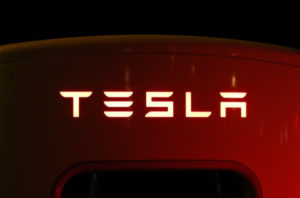 comprare azioni tesla